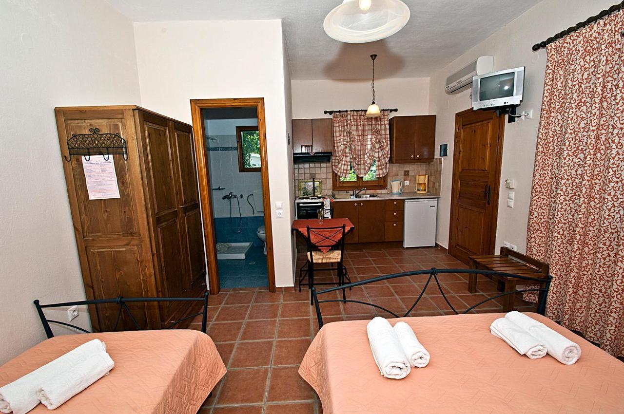 Katikies Stamatias Studios & Maisonettes Agnontas Exterior foto